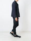 高领层搭西装夹克