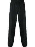 tight cuff trousers