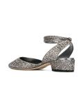 Vicky 30 pumps