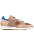 lateral patch sneakers