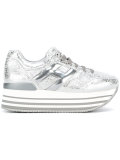 lace up trainers 