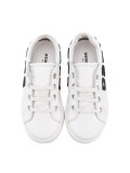 logo trainers