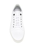toe cap sneakers
