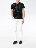 camouflage print T-shirt