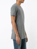 plain T-shirt 