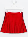 pleated skirt 