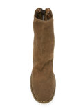 mid-calf zipped boots