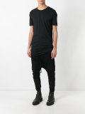 drop-crotch trousers 