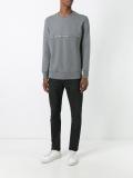 zipped sweatshirt