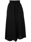 wide-legged cropped trousers