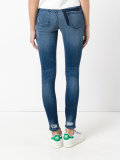 slim-fit jeans 