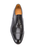 lace-up Oxford shoes