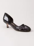 low-heel pumps