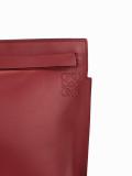'T' pouch clutch