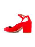 low heel pumps 