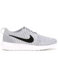 'Rosche Two Flyknit'运动鞋