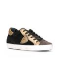 metallic detailing sneakers