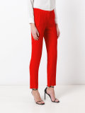 slim-fit trousers 
