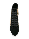 wings print sneakers