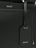 zip pocket tote