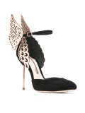 wings motif pumps