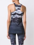 'Graphic Print Performance Racerback'坦克背心