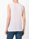 sleeveless top 
