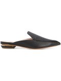 pointed-toe loafers