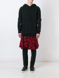 拉链细节连帽衫