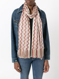 zig-zag knitted scarf