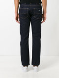 slim-fit jeans 