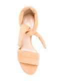 Ziggy sandal