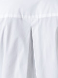 sleeveless boxy shirt