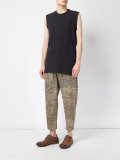 embroidered sleeveless T-shirt 