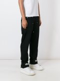 logo牛仔裤