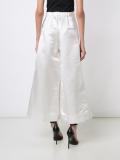 wide-legged trousers