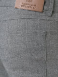 slim-fit trousers 