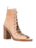 lace-up shoes 
