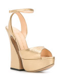 Dree sandals
