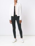 'High Waisted Looker'紧身牛仔裤
