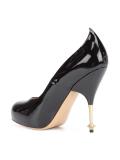 'Drama' court shoes