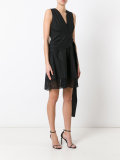 sleeveless dress