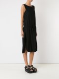sleeveless dress