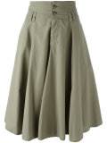 pleated skirt