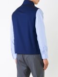 fastening detail gilet