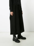 loose-fit trousers