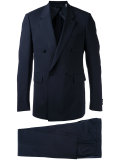 double-breasted suit 