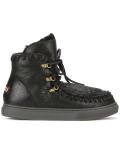 'Eskimo lace-up'短靴