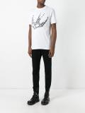 skull swallow T-shirt