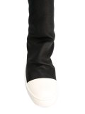 round toe boots